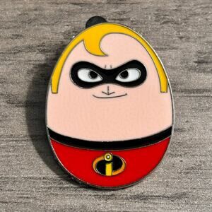 Hong Kong Disneyland 2018 Easter Egg The Incredibles Bob Parr Mr. Incredible Pin